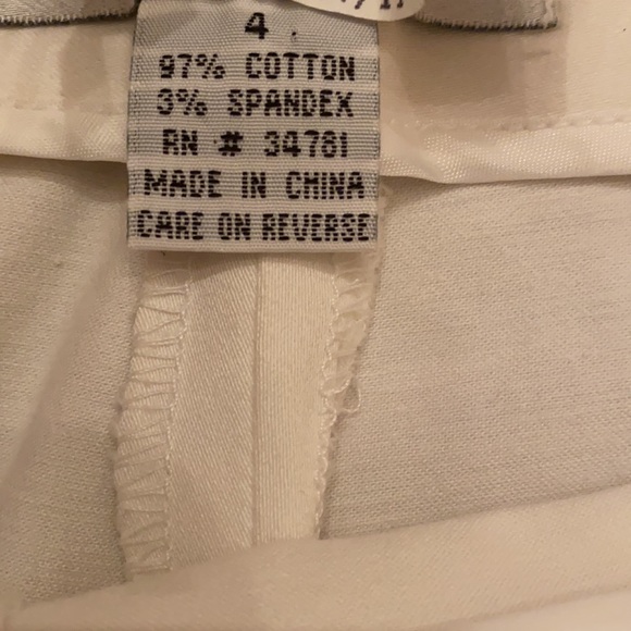 Creamy White Side Zip Capris - Picture 5 of 6